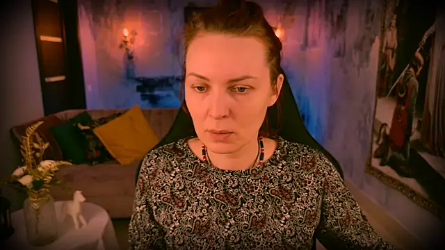 Snapshot of VandaRossi chatting on 10.20.25 VandaRossi online show from 10.20.25