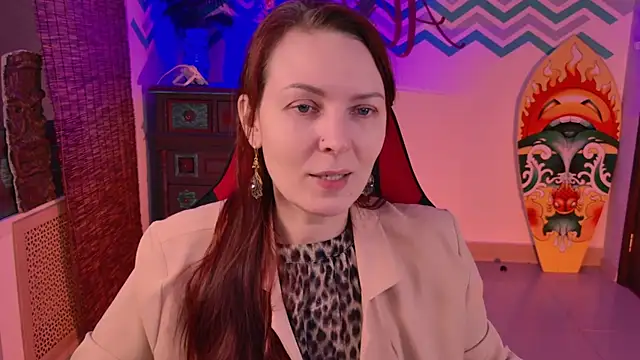 Snapshot of VandaRossi chatting on 11.09.25 VandaRossi online show from 11.09.25