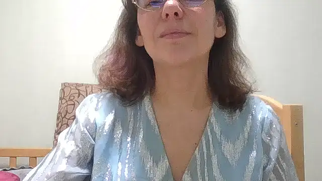 HollyJewel online show from 03.31.26