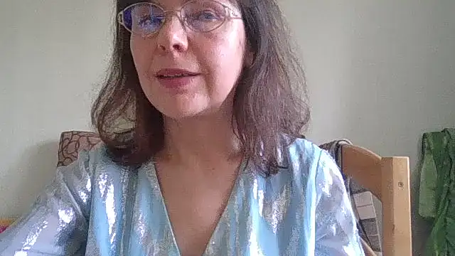 HollyJewel online show from 04.15.26