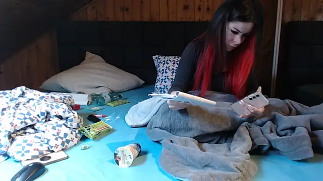 BoeseMoni1998 online show from 02.28.25