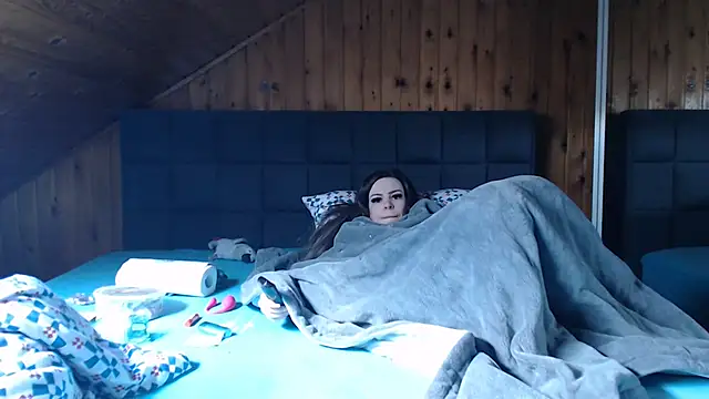 BoeseMoni1998 online show from 03.14.25