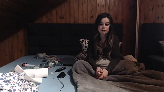 BoeseMoni1998 online show from 03.16.25