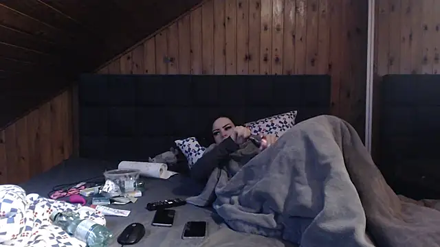 BoeseMoni1998 online show from 03.22.25