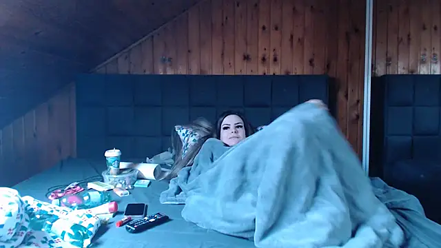 BoeseMoni1998 online show from 03.23.25