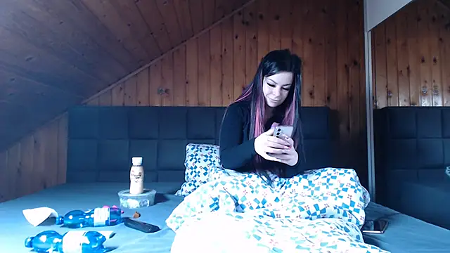 BoeseMoni1998 online show from 11.17.25