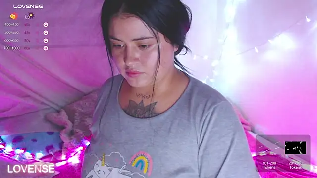 Snapshot of PamelaDoouce chatting on 02.26.25 PamelaDoouce online show from 02.26.25