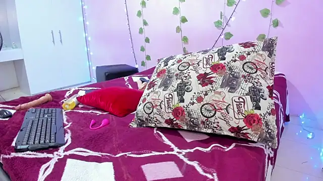 ambersmitx online show from 01.05.25