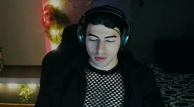 Snapshot of newjeff chatting on 03.15.25 newjeff online show from 03.15.25