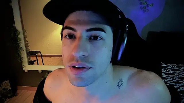 Snapshot of newjeff chatting on 03.16.25 newjeff online show from 03.16.25