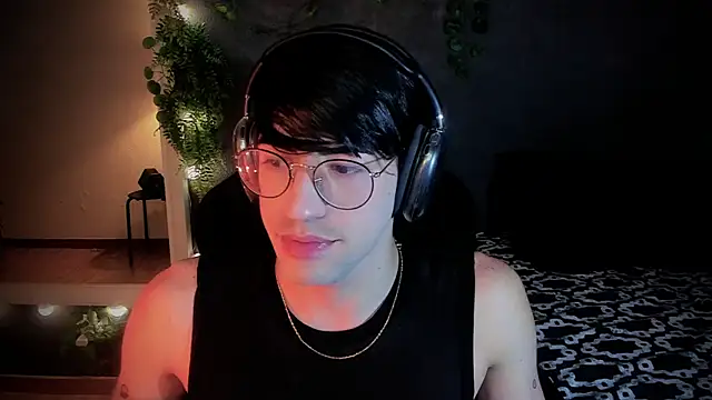 Snapshot of newjeff chatting on 03.20.25 newjeff online show from 03.20.25