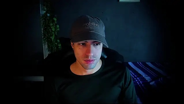 Snapshot of newjeff chatting on 10.03.25 newjeff online show from 10.03.25