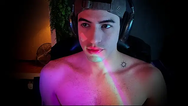 Snapshot of newjeff chatting on 10.04.25 newjeff online show from 10.04.25