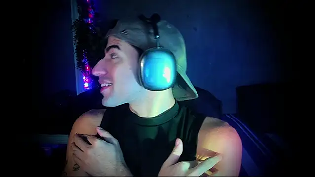 Snapshot of newjeff chatting on 10.08.25 newjeff online show from 10.08.25