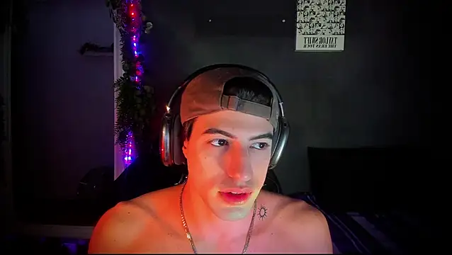 Snapshot of newjeff chatting on 10.17.25 newjeff online show from 10.17.25