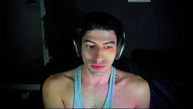 Snapshot of newjeff chatting on 10.24.25 newjeff online show from 10.24.25