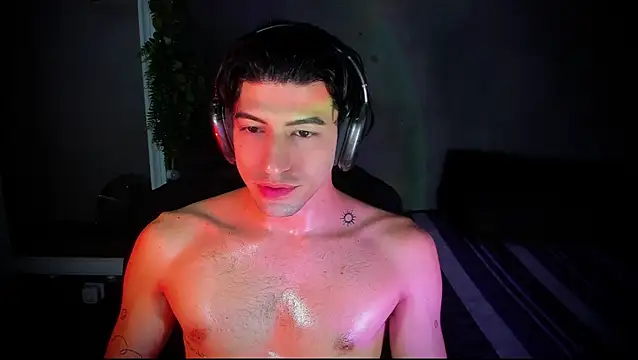 Snapshot of newjeff chatting on 10.25.25 newjeff online show from 10.25.25