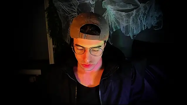 Snapshot of newjeff chatting on 10.31.25 newjeff online show from 10.31.25