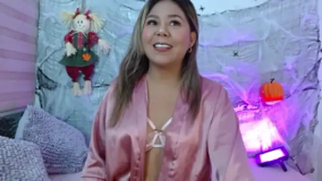 AriannaTorres online show from 10.20.25