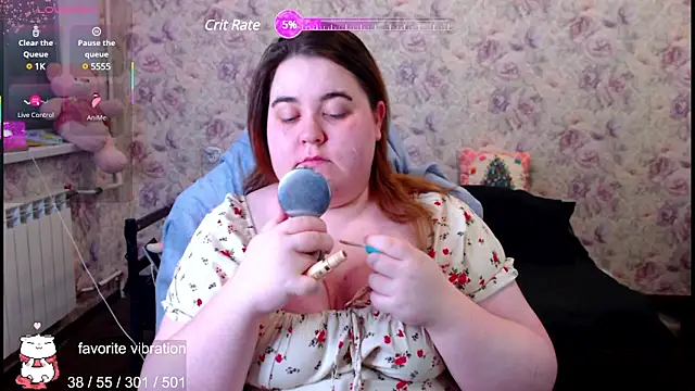 Estelle Hicks online show from 03.17.25