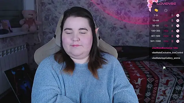 Estelle Hicks online show from 12.19.25