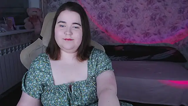 Estelle Hicks online show from 03.22.26