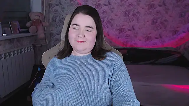 Estelle Hicks online show from 04.13.26