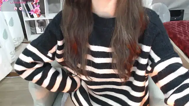 Snapshot of _minji_bae chatting on 12.14.24 minji bae online show from 12.14.24