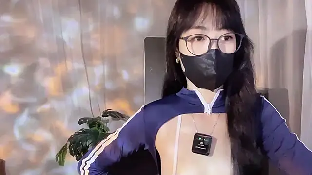 Snapshot of _minji_bae chatting on 10.01.25 minji bae online show from 10.01.25