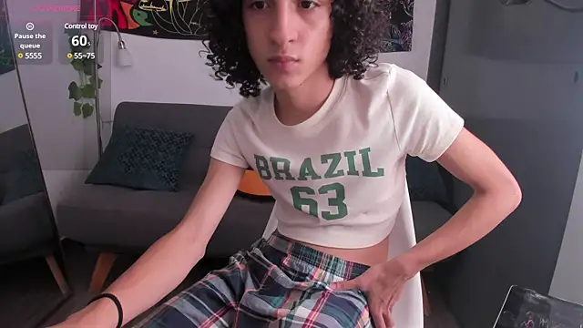 Danni boy online show from 12.19.24