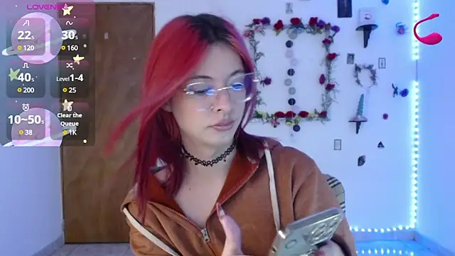 Snapshot of _GalyaX_ chatting on 12.14.24 GalyaX online show from 12.14.24