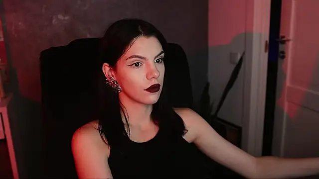 Snapshot of mistress__rochelle chatting on 12.01.24 mistress rochelle online show from 12.01.24