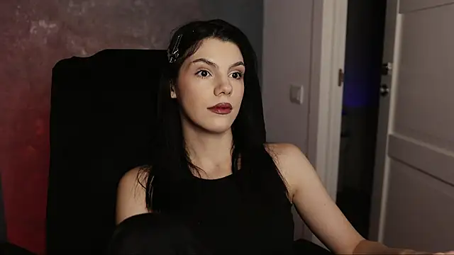 Snapshot of mistress__rochelle chatting on 02.18.25 mistress rochelle online show from 02.18.25