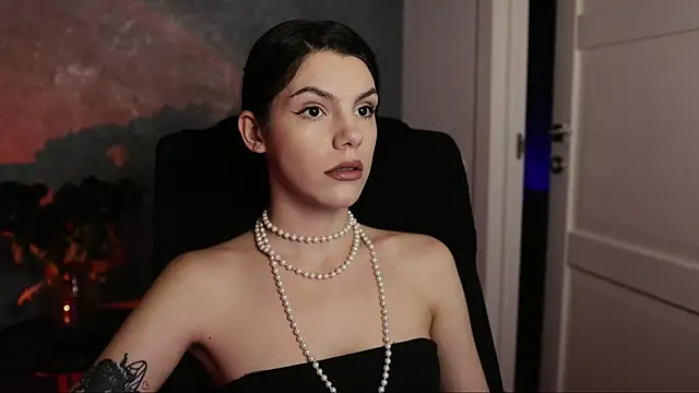 Snapshot of mistress__rochelle chatting on 03.04.25 mistress rochelle online show from 03.04.25