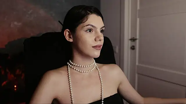 Snapshot of mistress__rochelle chatting on 03.05.25 mistress rochelle online show from 03.05.25