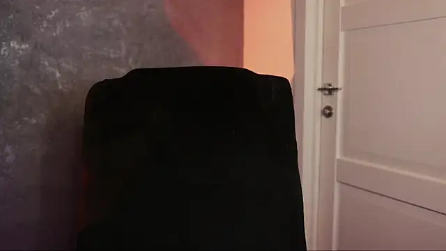 Snapshot of mistress__rochelle chatting on 03.15.25 mistress rochelle online show from 03.15.25