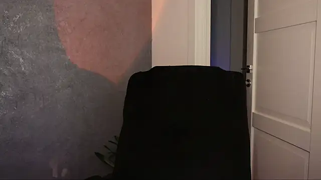 Snapshot of mistress__rochelle chatting on 03.19.25 mistress rochelle online show from 03.19.25