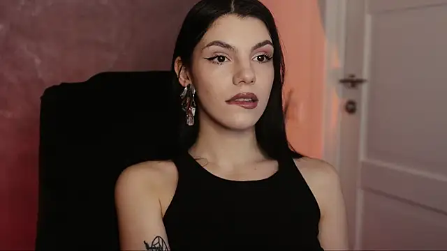 Snapshot of mistress__rochelle chatting on 03.21.25 mistress rochelle online show from 03.21.25