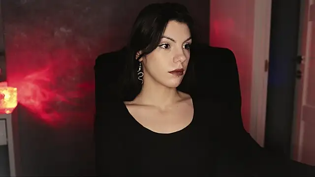 Snapshot of mistress__rochelle chatting on 11.26.25 mistress rochelle online show from 11.26.25