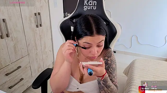 Victoryyy  online show from 02.25.26