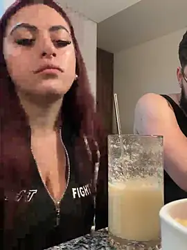 Snapshot of KatteWise chatting on 02.22.25 KatteWise online show from 02.22.25