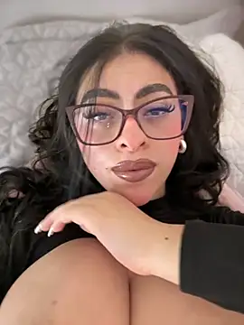 Snapshot of KatteWise chatting on 10.09.25 KatteWise online show from 10.09.25