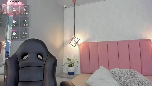 SUNNYCYRUS online show from 09.20.25