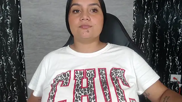 Snapshot of evelin_999_ chatting on 03.07.25 evelin 999 online show from 03.07.25