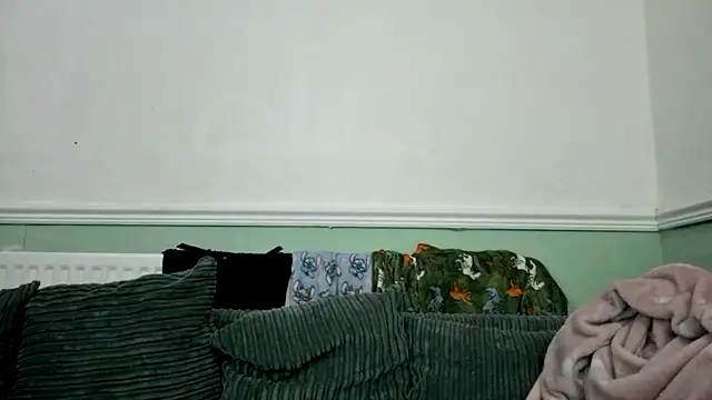 Snapshot of Bustycurves chatting on 03.15.25 Bustycurves online show from 03.15.25