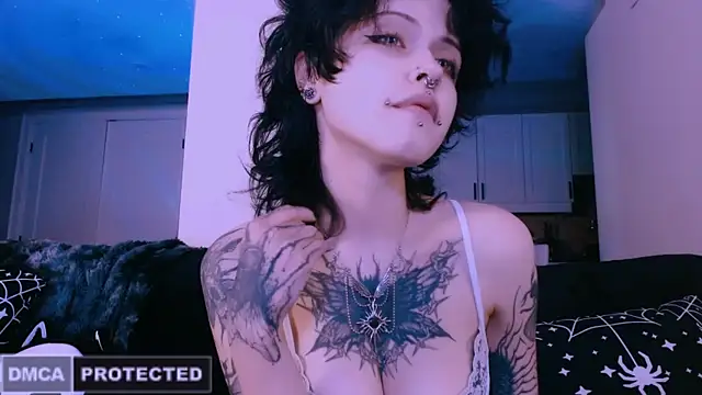 NaughtyLittleFox online show from 04.12.26