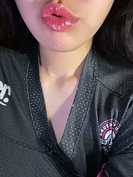 minmin2kk5 online show from 12.21.25