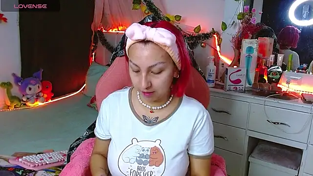 Littlerouse  online show from 12.19.25