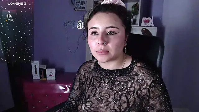 Snapshot of celeste_blue69 chatting on 02.19.25 celeste blue69 online show from 02.19.25