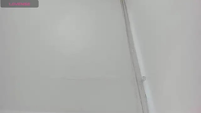 Snapshot of Cherllynn chatting on 10.02.25 Cherllynn online show from 10.02.25